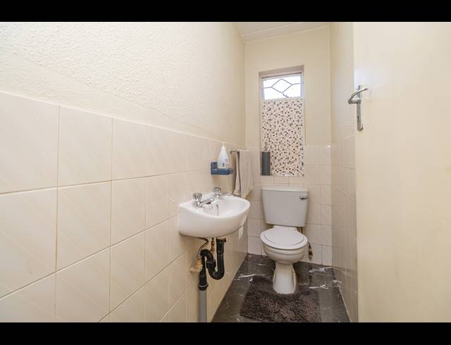 2 BEDROOM DUPLEX FOR SALE IN BLACKHEATH